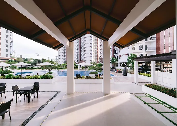 Royal Oceancrest Mactan Unit 1418a Apartment *